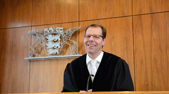 Richter Sierk Hamann hat Spaß bei der Arbeit. Er kann sich keinen anderen Beruf mehr vorstellen. FOTO: PIETH
