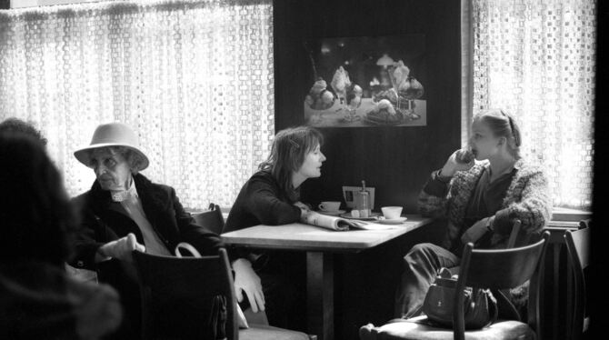Szene im Café Völter der 70er-Jahre.  FOTOS: STADTARCHIV TÜBINGEN