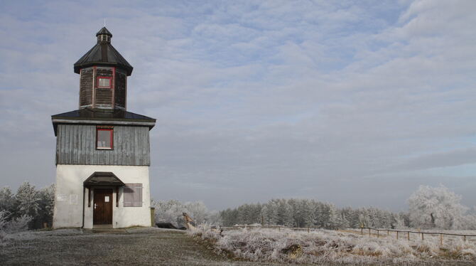 Auf dem Sternenberg bei Böttingen stand zu Militärzeiten eine Windmühlen-Attrappe als Orientierungspunkt. Das Nachfolgebauwerk i