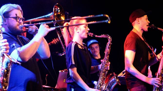 Volle Bläser-Power: die Jazzrausch Big Band im Sudhaus.  FOTO: SPIESS