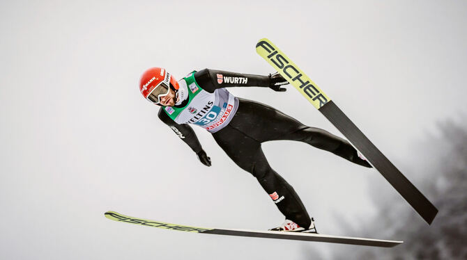 Markus Eisenbichler aus Siegsdorf glänzt in Oberstdorf als Zweiter mit Sprüngen von 133 und 129 Metern. FOTO: EIBNER