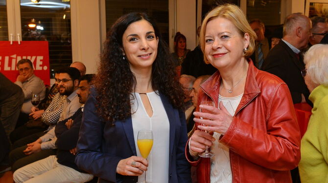 Zwei, die sich schätzen: die Reutlinger Bundestagsabgeordnete Jessica Tatti (links) und Gesine Lötzsch, langjährige Abgeordnete