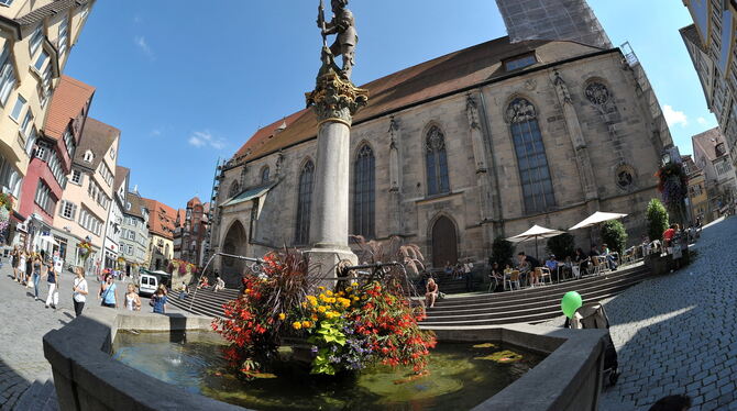 Der Tatort: Der Georgsbrunnen in Tübingen vor der Stiftskirche.