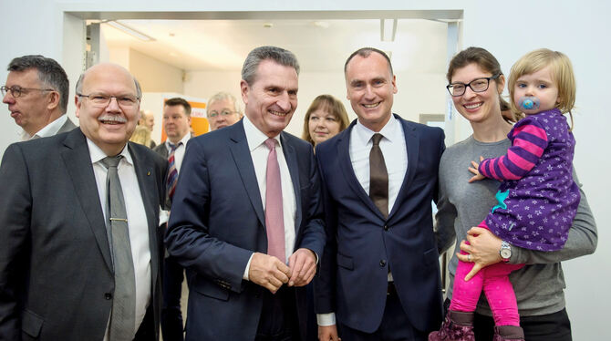 Beim CDU-Neujahrsempfang (erste Reihe, von links) GEA-Verleger Valdo Lehari jr., EU-Kommissar Günther Oettinger, OB-Kandidat Dr.