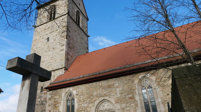 Die Clemenskirche muss saniert werden. Im Gebälk ist der Wurm drin.  FOTOS: LEISTER