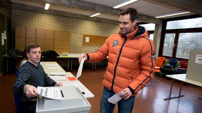 Stimmabgabe in einem Reutlinger Wahllokal.