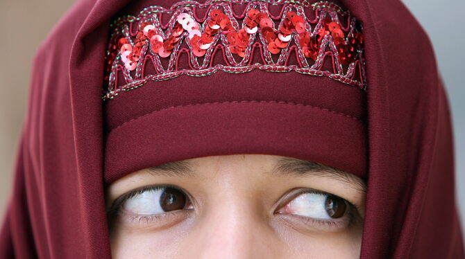 Frauen mit Kopftuch sind längst keine Seltenheit mehr in Deutschland. Trotzdem werden nicht nur Muslima noch immer diskriminiert