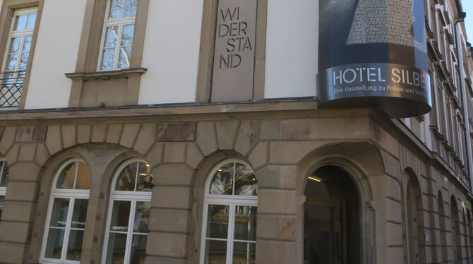 Das am 3. Dezember 2018 neu eröffnete Museum Hotel Silber in der Dorotheenstraße in Stuttgart hat mit dem Blick auf die Arbeit d