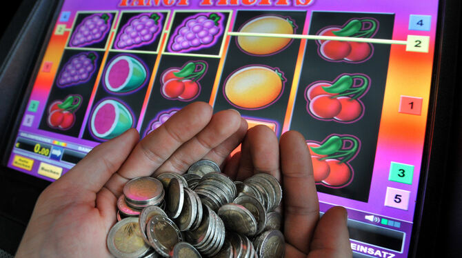 Selten halten die Spieler so einen Gewinn in der Hand. Sichere Einnahmen bescheren die Glücksspielautomaten der Gemeinde Lichten