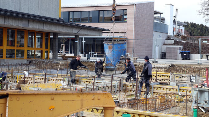 Großbaustelle: die Erweiterung der Trochtelfinger Werdenbergschule. FOTO: BAIER
