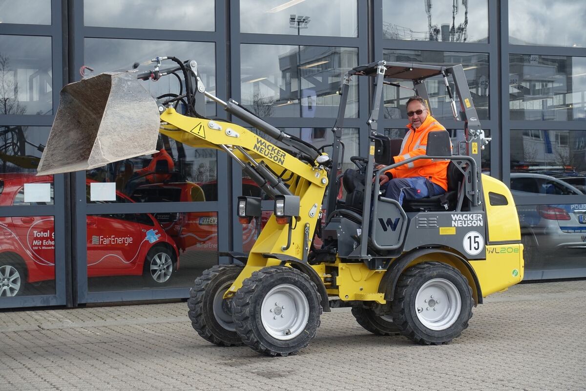 Dieser Bagger riecht nicht nach Diesel und Öl.