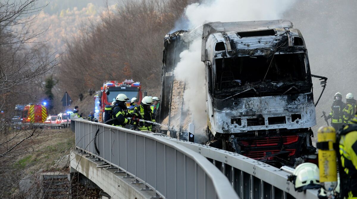 pel-2103-2unfall steige-niethammer