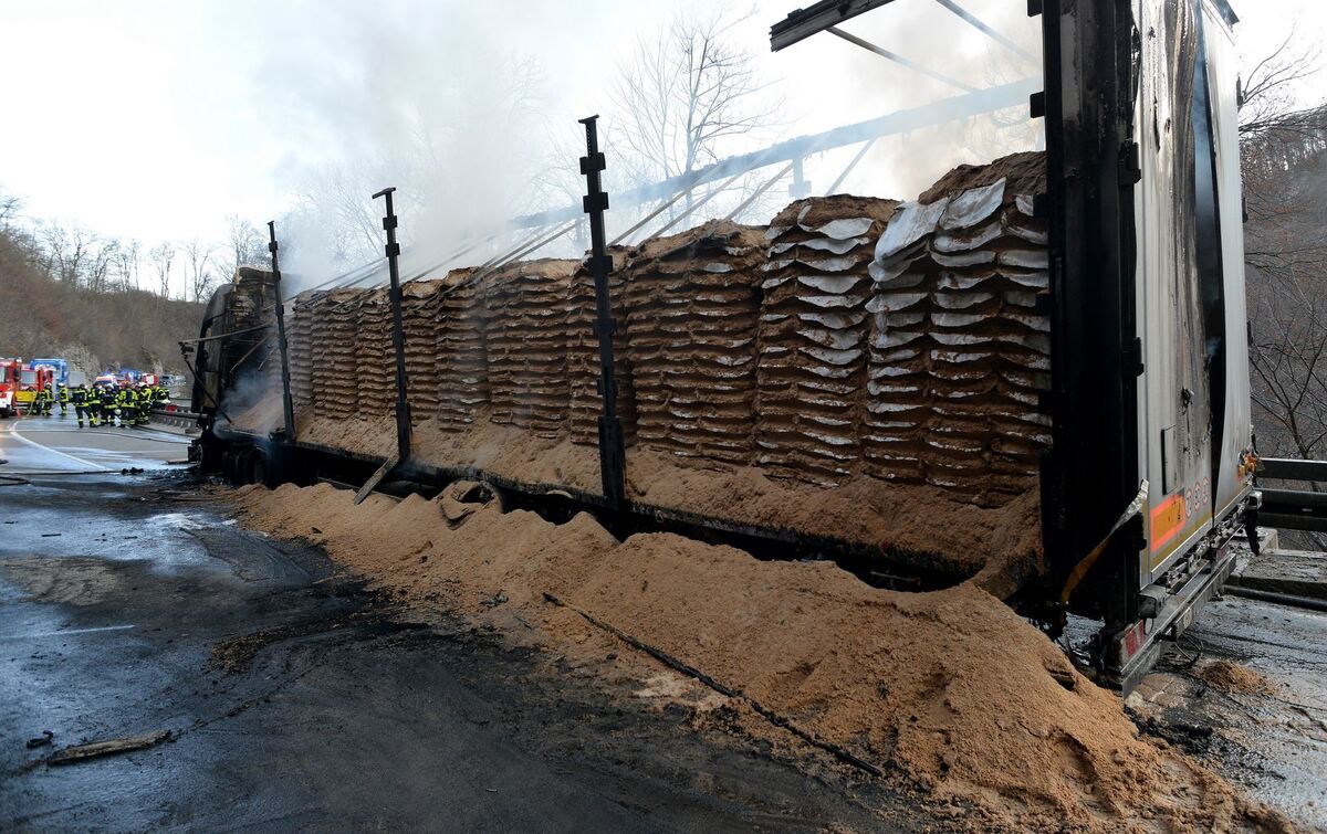 pel-2103-8unfall steige-niethammer