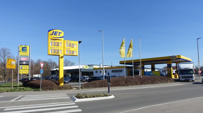 Die Jet-Tankstelle in Rommelsbach schließt demnächst.