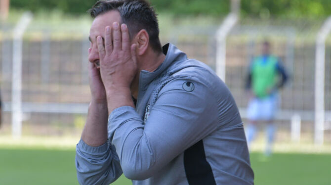 Nicht zu fassen: SSV-Trainer Teodor Rus war tief enttäuscht. Foto: Meyer