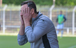 Nicht zu fassen: SSV-Trainer Teodor Rus war tief enttäuscht. Foto: Meyer 