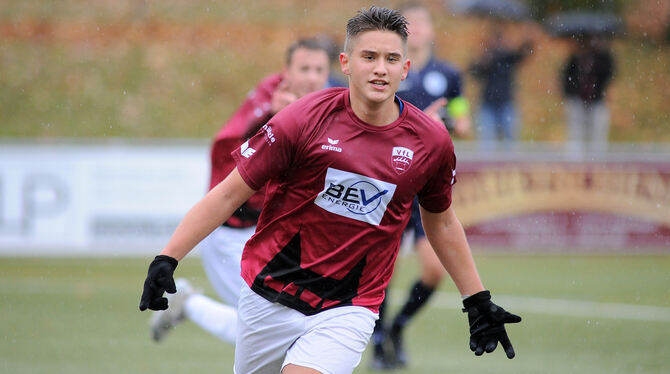 Slavko Filipovic hat das 4:5 für die Pfullinger A-Junioren geschossen. FOTO: BAUR