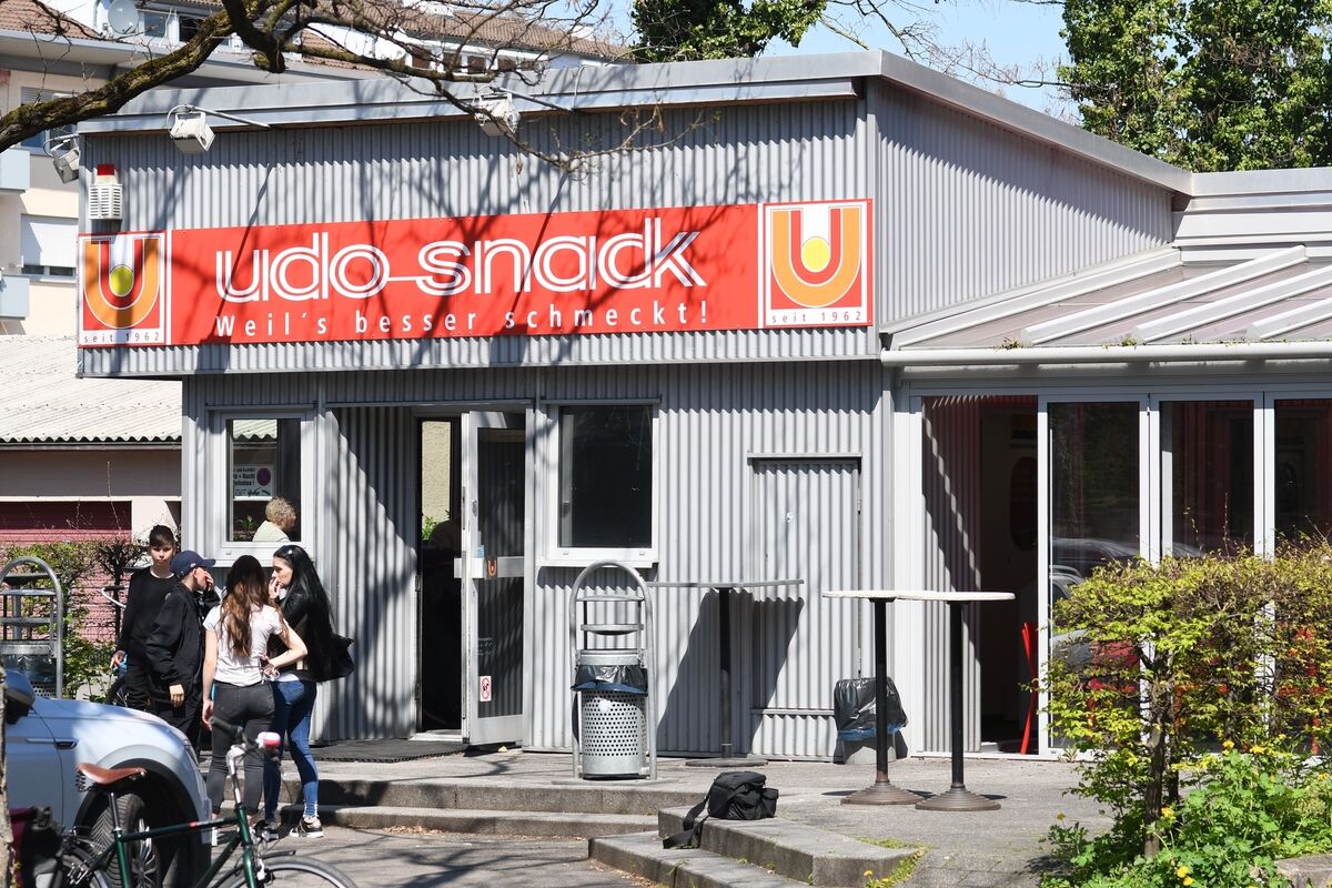 Udo-Snack: Seit 1997 steht an der Kaiserstraße 19 diese kompakte Imbiss-Bude.