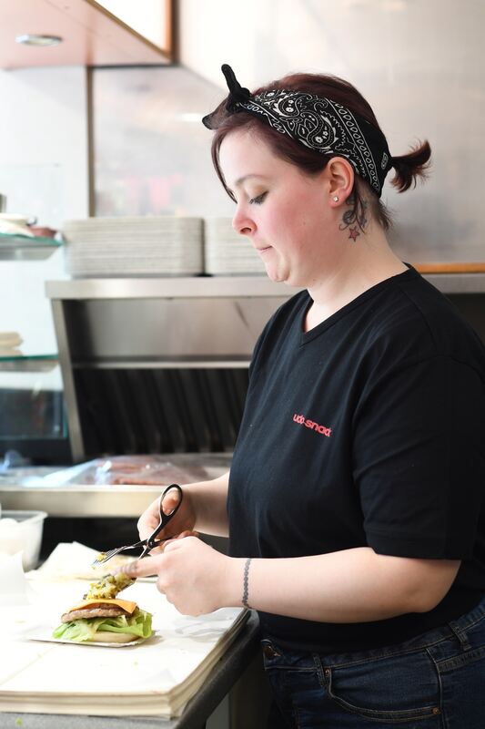 Udo Snack: Jacqueline Konheiser liebt ihren Job.