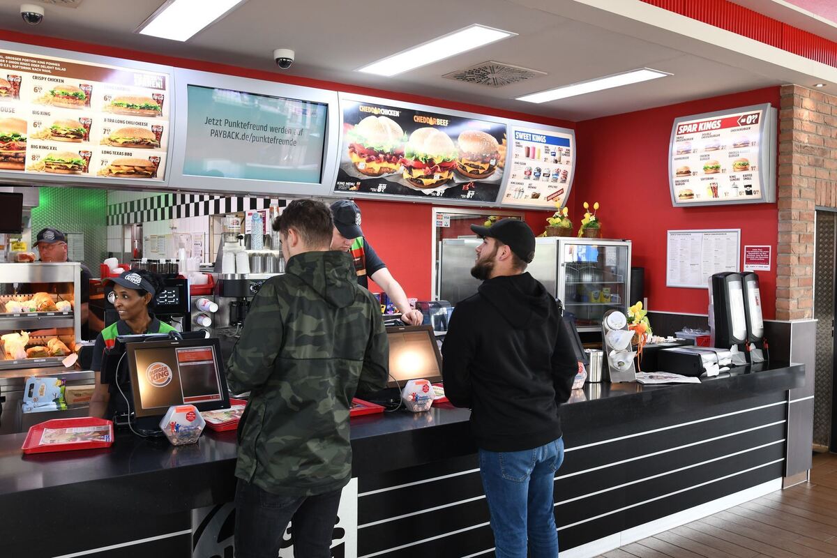 Burger King: Franchisenehmer müssen viele Vorschriften des Konzerns erfüllen, ob sie bei allen Burger-King-Aktionen mitmachen, b