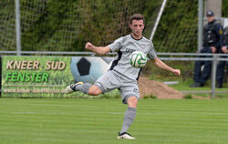 Fussball OL | 1. Goeppinger SV vs. SSV Reutlingen // 2017-10-21 // Foto: Joachim Baur   #27 Jonas Vogler (SSV Reutlingen)
