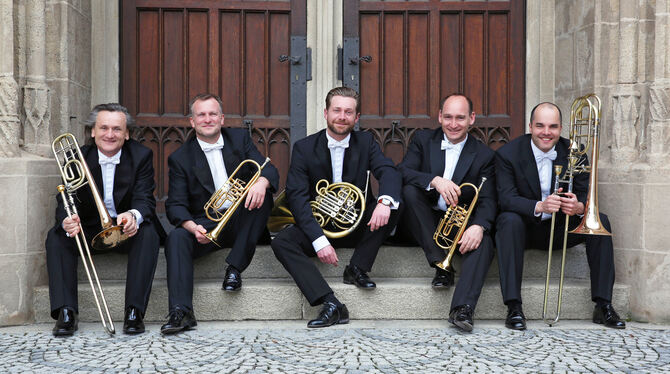 Das Bläserquintett der Württembergischen Philharmonie Reutlingen spielt anlässlich des 125-jährigen Bestehens des Posaunenchors