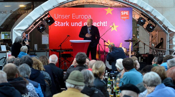 Fordert Fairness und Gerechtigkeit in der Gesellschaft: Frans Timmermans will EU-Kommissionspräsident werden.  FOTO: NIETHAMMER