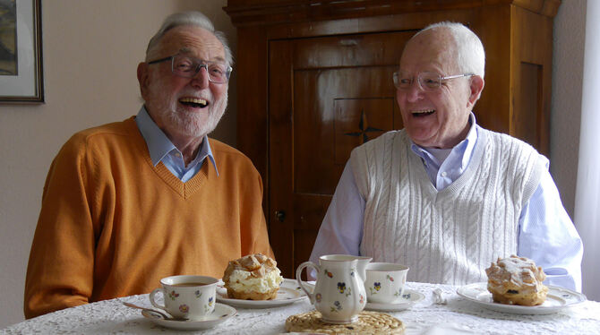 Ziemlich beste Freunde, und das seit siebzig Jahren! Rudolf Walz (links) in Betzingen hat zum neunzigsten Geburtstag Besuch aus