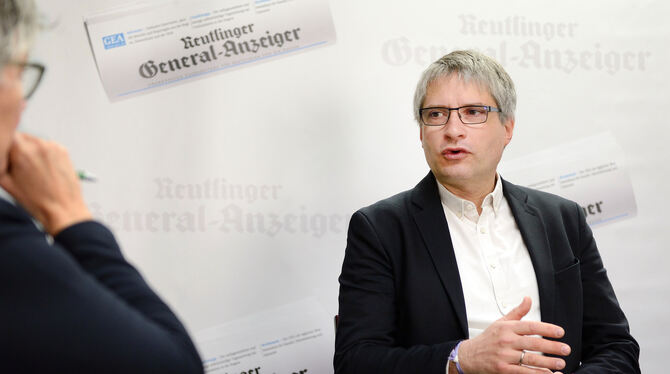 Sven Giegold beim GEA-Redaktionsgespräch: Er warnt davor, Europa durch Untätigkeit zur digitalen Kolonie zu machen.  FOTO: PIETH