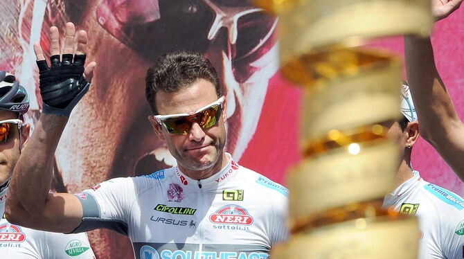 Die UCI hat den  früheren Sprintstar Alessandro Petacchi wegen Doping-Verdachts vorläufig suspendiert. FOTO: DPA