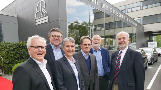 Feierten die Eröffnung der Akademie der Kreiskliniken: (von links) Klaus Notz, Professor Friedrich Pühringer, Dr. Sabine Proksc