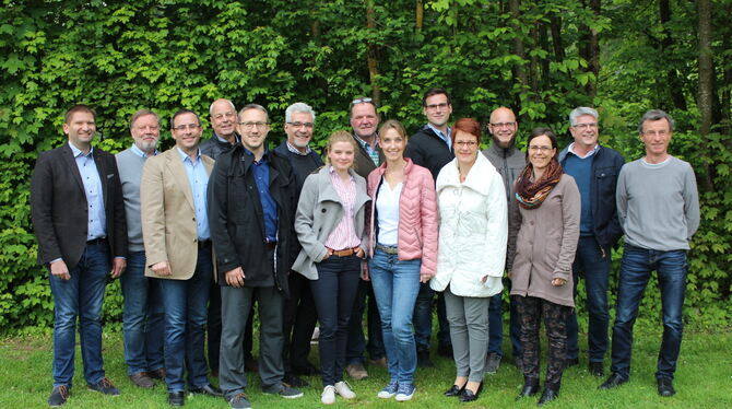 Die 15 Kandidaten bewerben sich um elf Sitze im Altenburger Ortschaftsrat (von links): Frank Hofacker, Hans-Walter Backes, Thoma