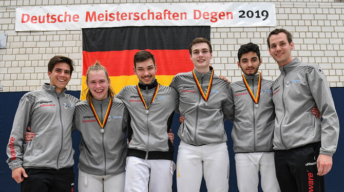 Die U 17-Mannschaft der TSG Reutlingen wurde Zweiter bei den deutschen Meisterschaften. Von links: Trainer Lukas Ertel, Emil Pfa