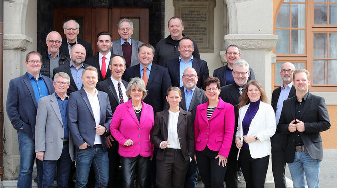 Sie alle treten für die CDU Metzingen zur Gemeinderatswahl an.   FOTO: CDU