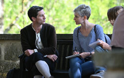 Christoph Bach im Gespräch mit GEA-Redakteurin Nadine Sapotnik.  FOTO: PIETH