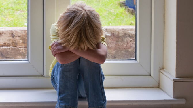Ausgenutzt: Kinder werden gerade in Vertrauensverhältnissen oft Opfer von sexuellem Missbrauch. FOTO: DPA
