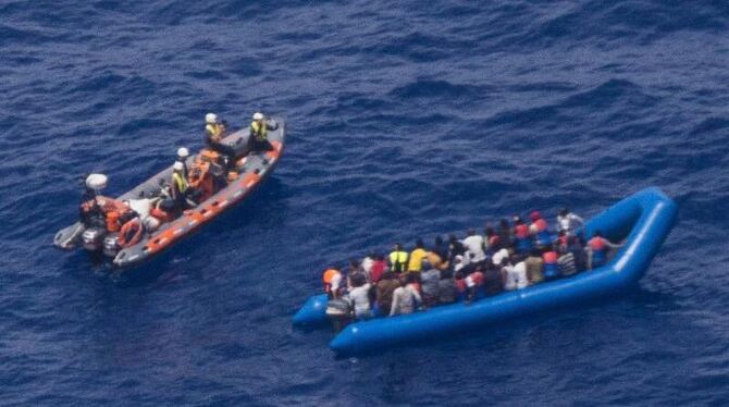 Sea-Watch rettet 50 Migranten vor Libyen