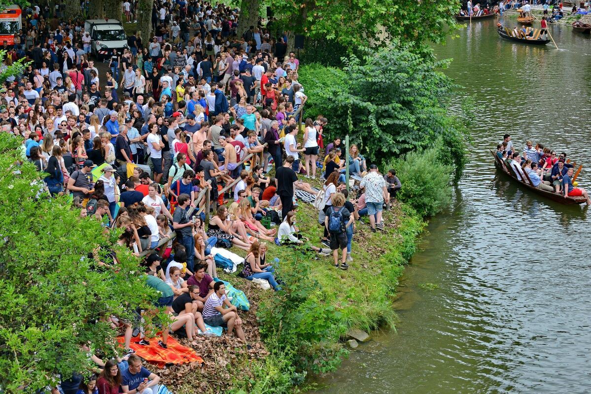 pol-2106-23stocherkahn-niethammer