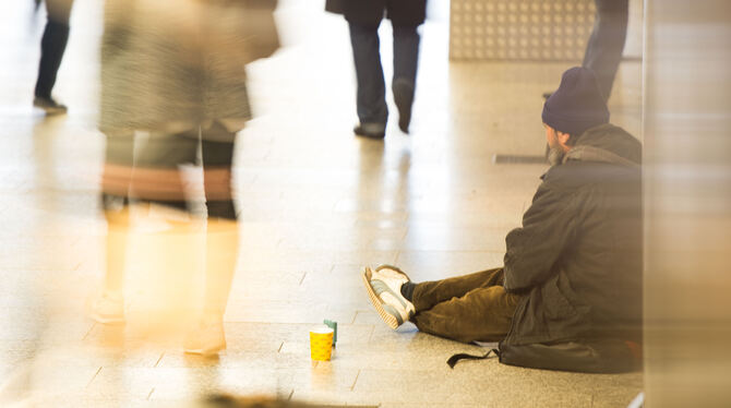 Die Zahl der Obdachlosen steigt auch in Reutlingen. Ein vierter Lebenslagebericht soll ihre Situation analysieren und Tipps für