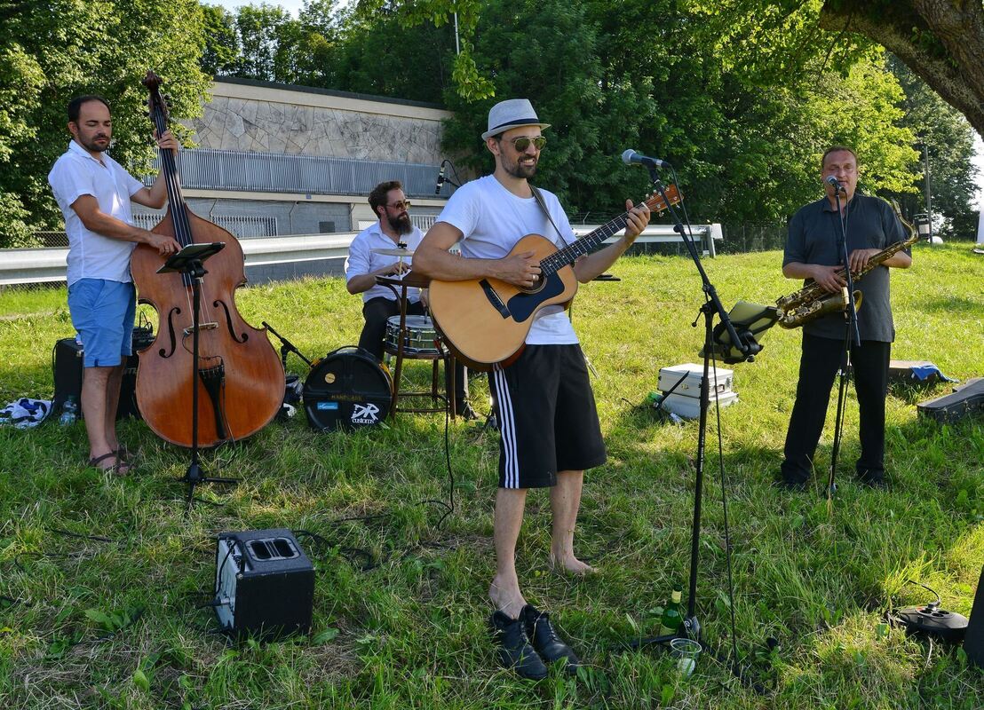 stadt-0207-3achalm picknick-niethammer