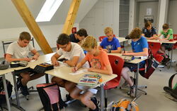 Hochbegabt – die 8a des Uhlandgymnasiums in Tübingen lernt den Unterrichtsstoff in sehr viel kürzerer Zeit.  FOTO: NIETHAMMER