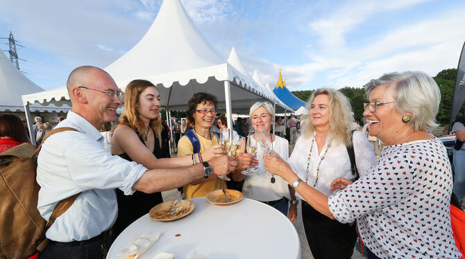 Die Marbach Classics sind immer auch ein geselliges Ereignis: Dafür, dass es den Besuchern kulinarisch gut ging, sorgten die Bio