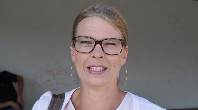 Bettina Roth wünscht sich, dass die Busse pünktlicher fahren sollten. Bettina Roth wünscht sich, dass die Busse pünktlicher fahren sollten.