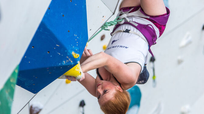 Die Reutlingerin Helen Danco ist eines der großen Kletter-Talente der Region.  FOTO: THEURER