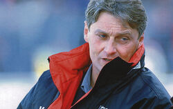 Armin Veh als junger Trainer des damaligen Zweitligisten SSV Reutlingen. FOTO: LANGER