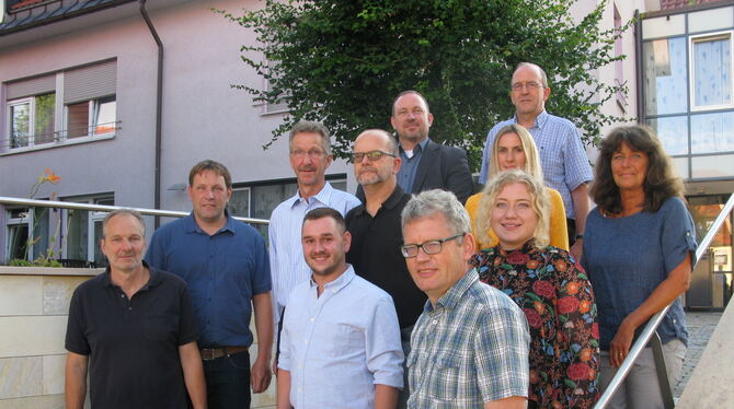 Der neue Oferdinger Ortschaftsrat (von links): Peter Lauer, Martin Diebold, Erhard Bez (hinten), Tizian Wandel, Werner Schütz, A