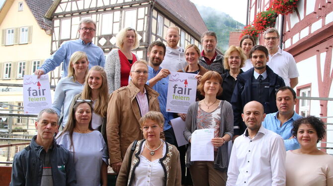 Gastronomen, Stadtverwaltung und Schäferlaufgruppen haben das Festbündnis »Fair feiern« gegründet. foto: oechsner