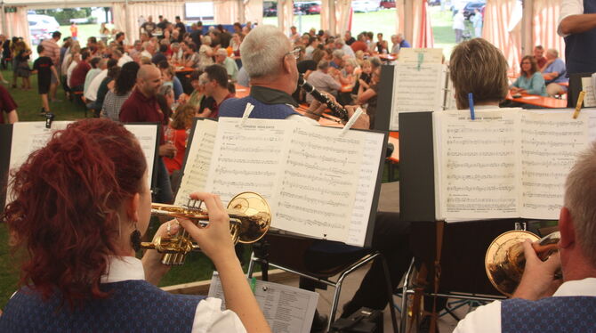 Ein zweitägiges Fest mit musikalischen Gästen aus der Umgebung feierte der Musikverein Kusterdingen.foto: sturm