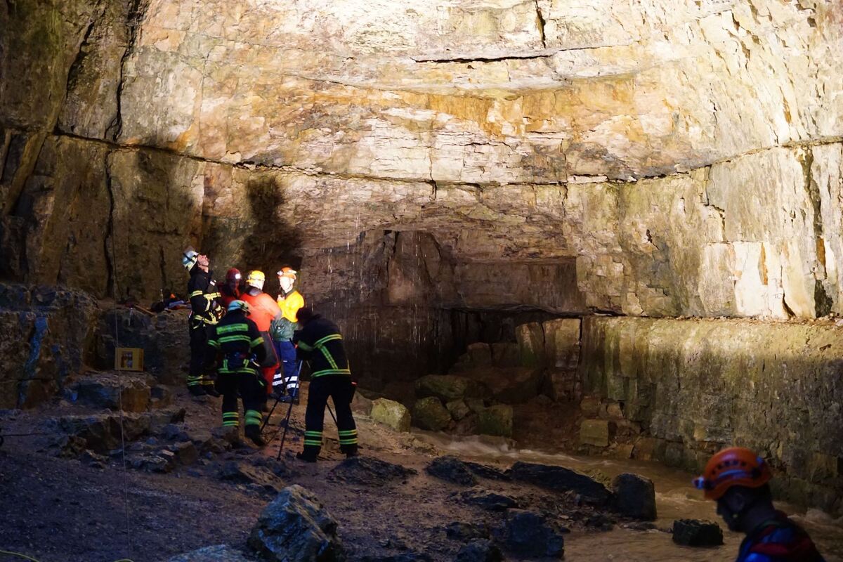 20190728_SDMG_20835_Hoehlenrettung_Grabenstetten_13