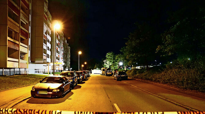 Nach der Bluttat liegt eine gespenstische Stille über dem Fasanenhof in Stuttgart. Foto: GEA